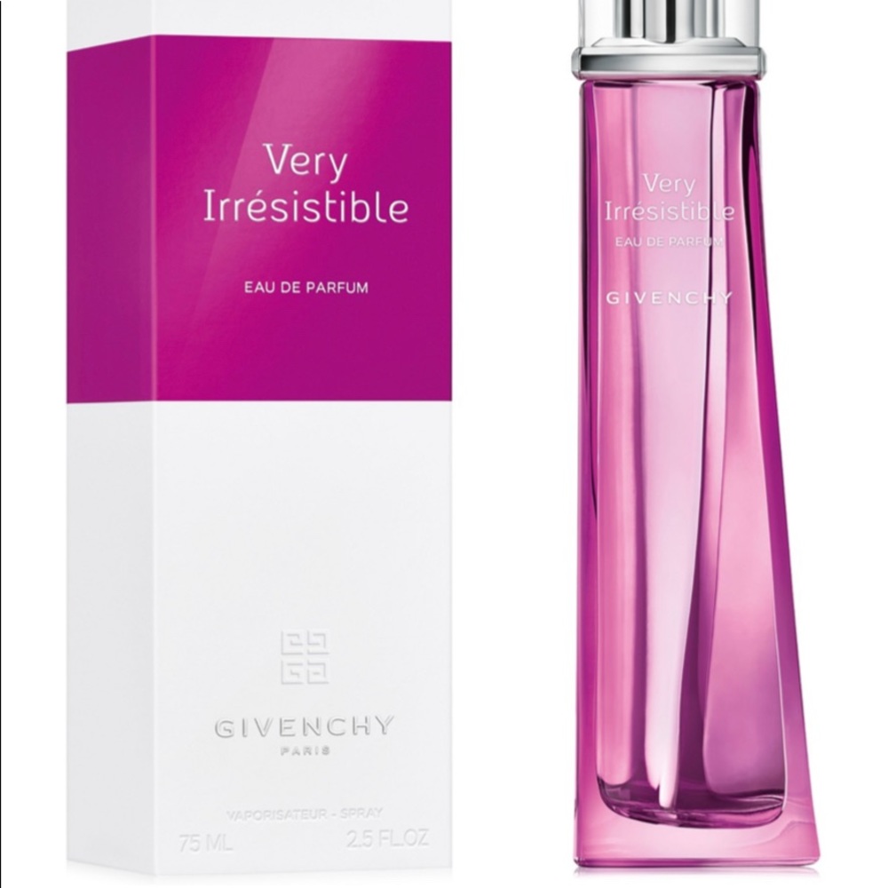 GIVENCHY PARIS 💗